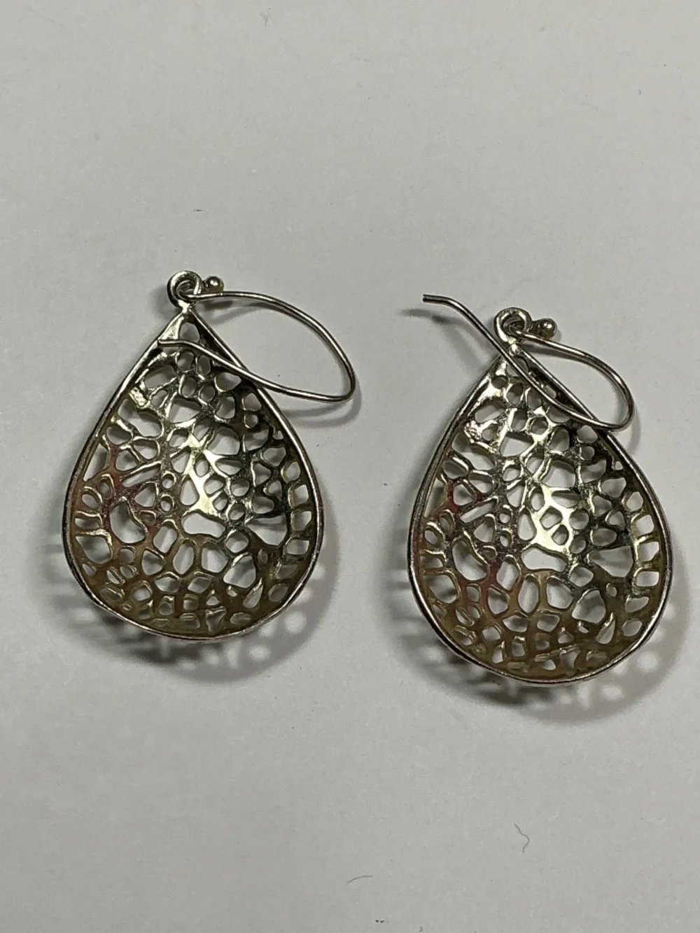 Sterling Silver Teardrop Shaped Filigree Dangle Earrings. 1.5 inches long